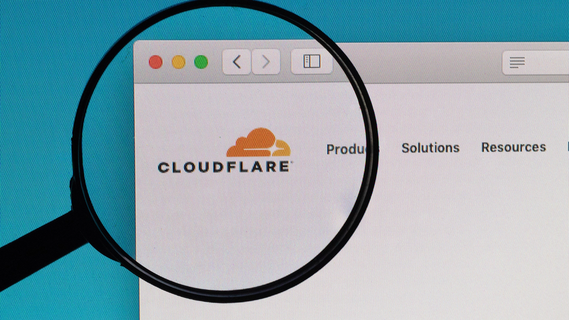 Labirynt AI: Nowe Narzędzie Cloudflare Oszukuje Crawlerów AI za pomocą Fałszywych Stron Internetowych