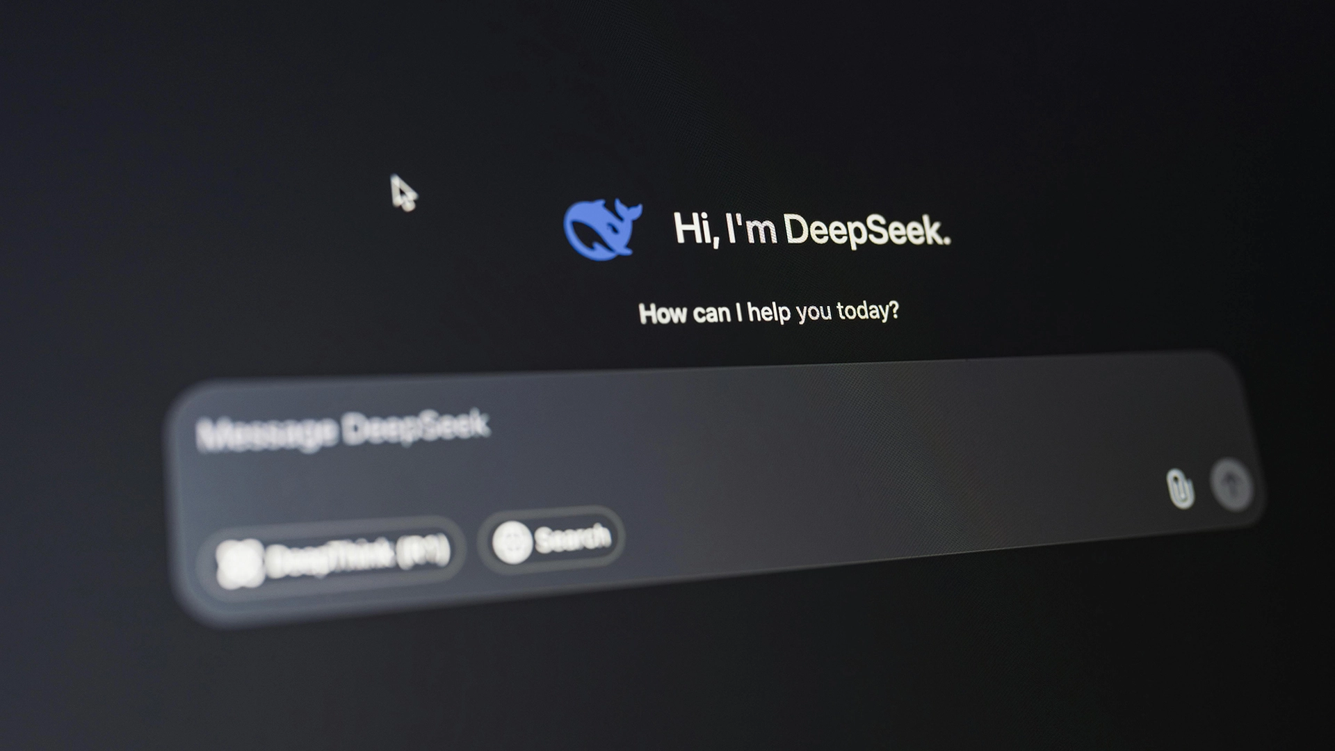 AI DeepSeek Nauczył Się Myśleć Samodzielnie