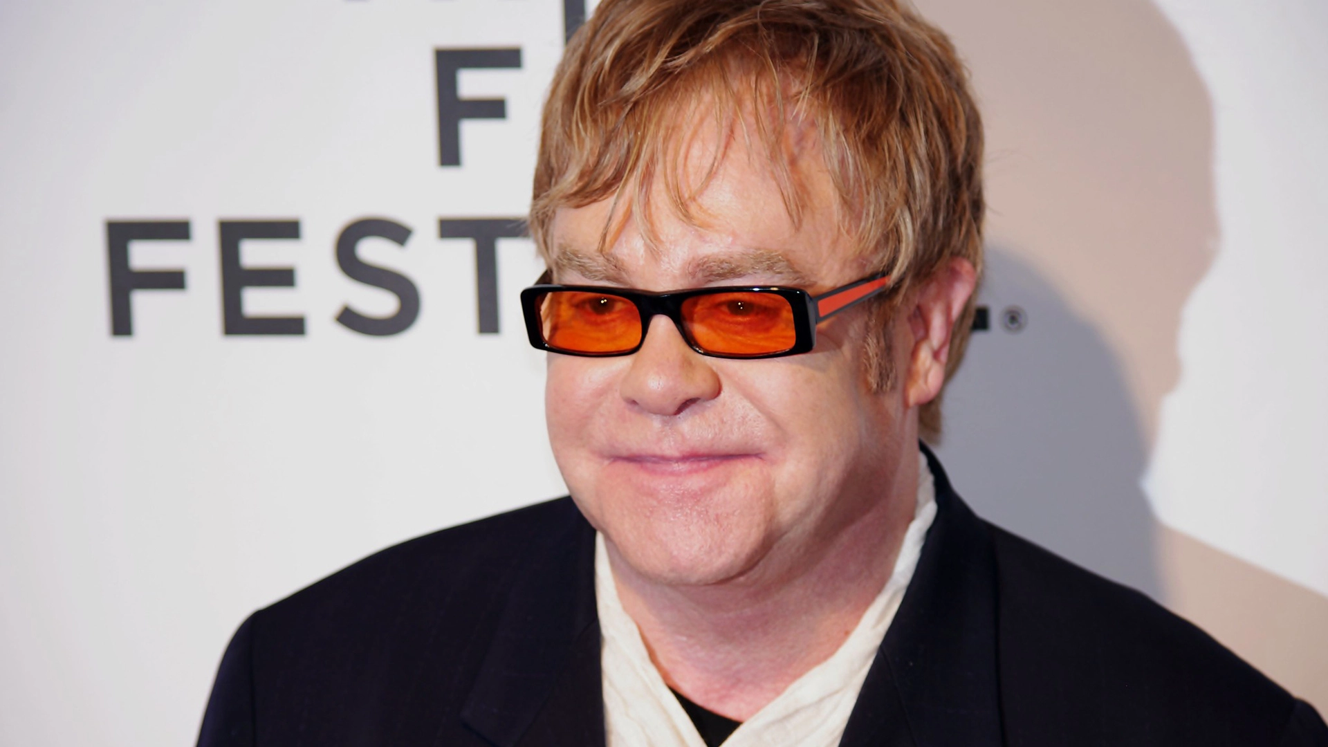 Wielu Artystów, W Tym Elton John, Potępia Brytyjski Plan Praw Autorskich dla Sztucznej Inteligencji
