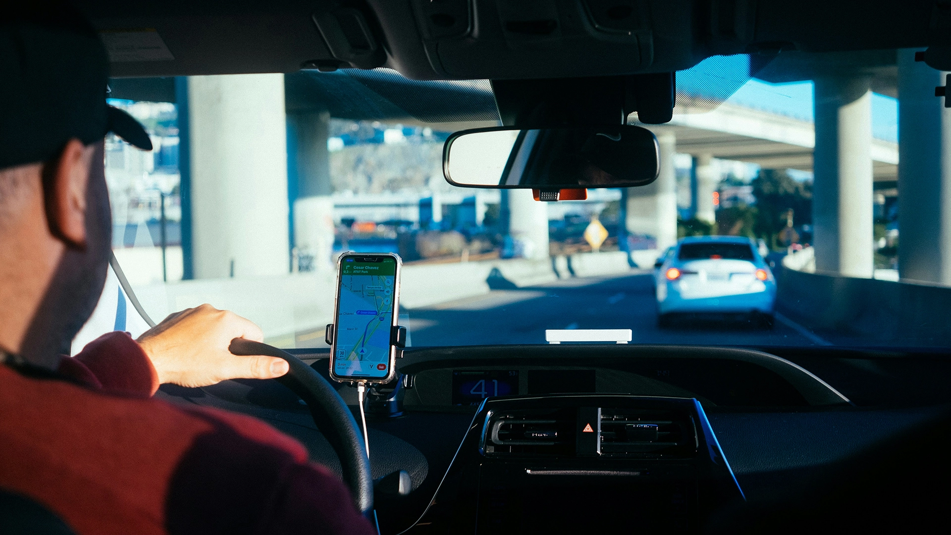 Uber oskarżony o wykorzystywanie algorytmów do zwiększania zysków kosztem kierowców