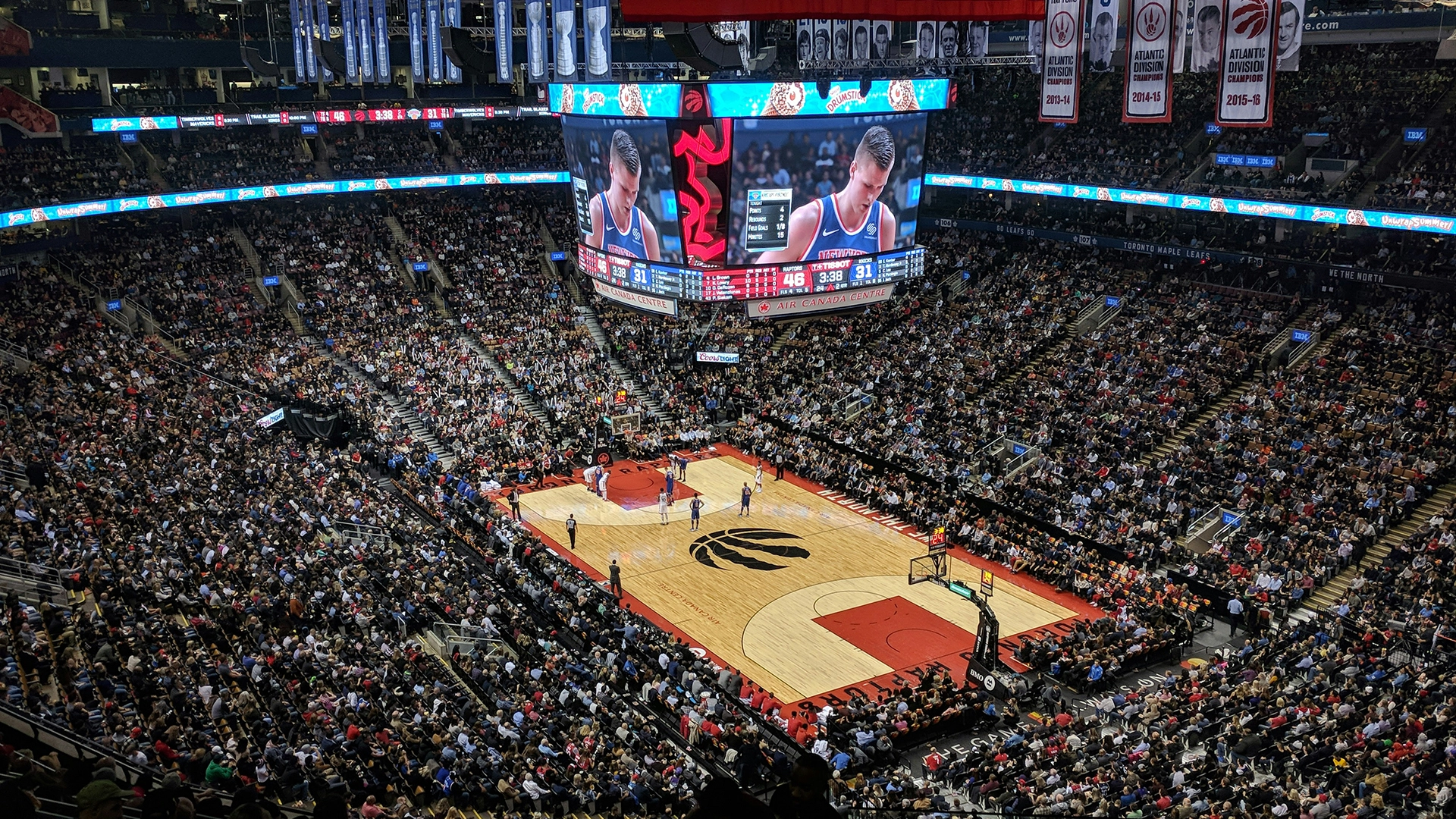 Platforma do Zakładów Kalshi Emituje Reklamę Całkowicie Wygenerowaną przez AI podczas Finałów NBA
