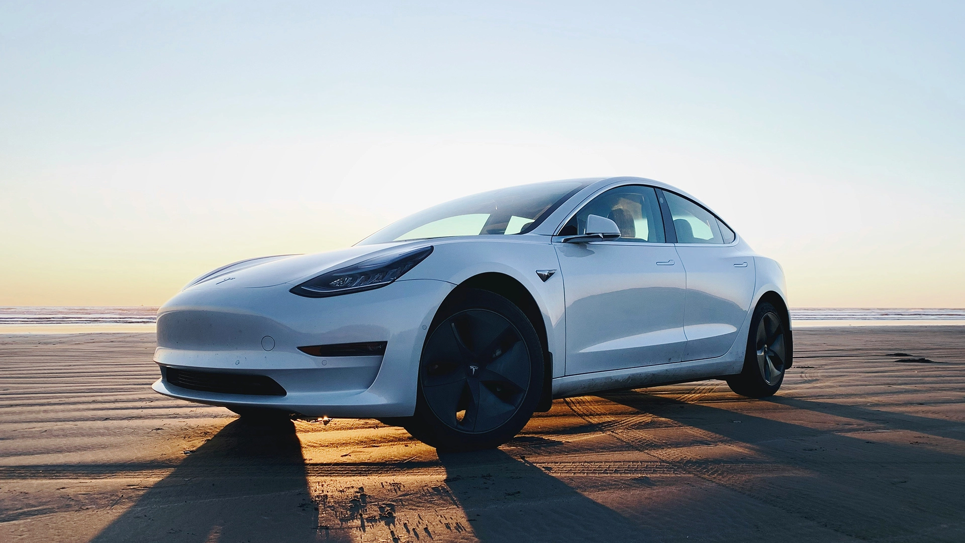 Tesla Uruchamia Pierwszą Usługę Robotaxi w Teksasie