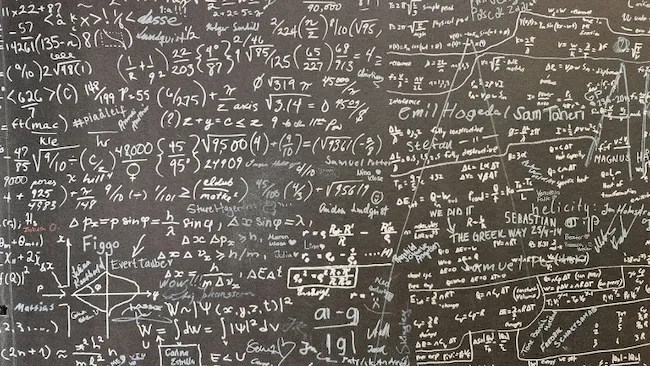 Cambridge Prowadzi Debatę na Temat Roli SI w Rozwiązywaniu Najtrudniejszych Problem&oacute;w Matematycznych