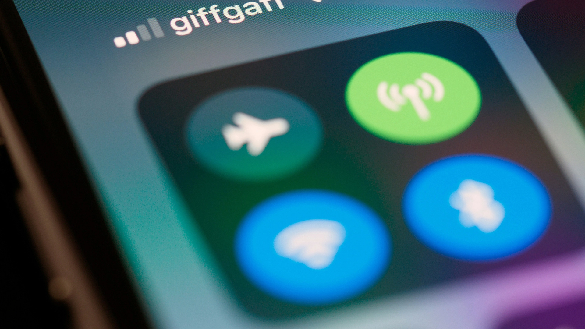 Twoje Ciało Zniekształca Wi-Fi, W Taki Sposób Hakerzy Mogą Cię Śledzić